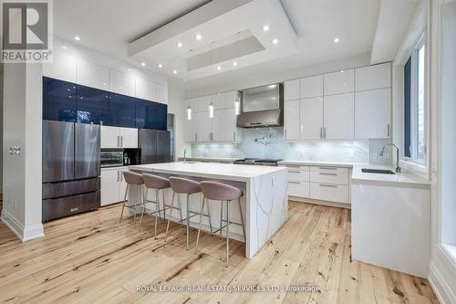 61 Dane Avenue, Toronto (Yorkdale-Glen Park), ON - Indoor Photo Showing Kitchen With Upgraded Kitchen