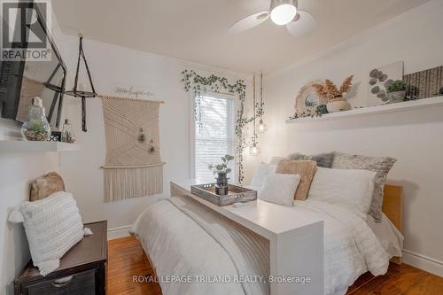 4221 Colonel Talbot Road, London, ON - Indoor Photo Showing Bedroom