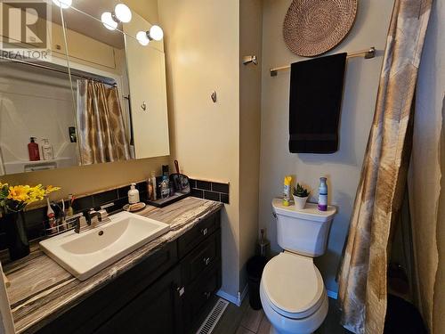 5111A 43 Street Ne, Chetwynd, BC - Indoor Photo Showing Bathroom