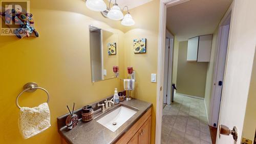 10019 112 Avenue, Fort St. John, BC - Indoor Photo Showing Bathroom