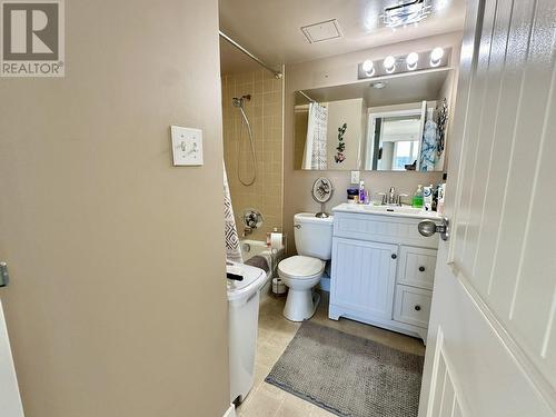 1102 1501 Queensway Street, Prince George, BC - Indoor Photo Showing Bathroom