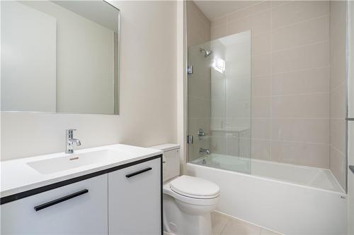 10 Windward Drive|Unit #76, Grimsby, ON - Indoor Photo Showing Bathroom
