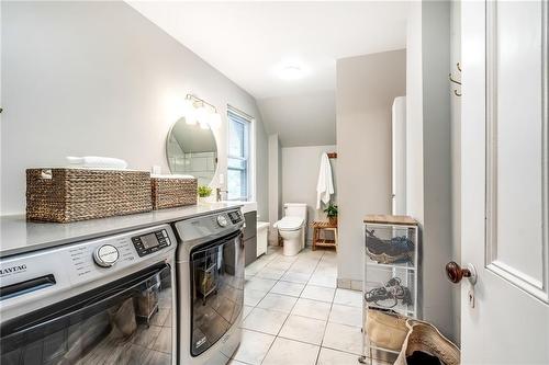 3015 Dundas Street, Burlington, ON - Indoor Photo Showing Laundry Room