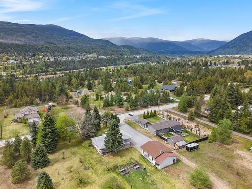 920 Columbia Road, Castlegar, BC - Outdoor With View