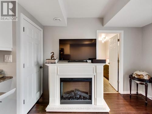 19 - 1328 Upper Sherman Avenue, Hamilton, ON - Indoor Photo Showing Living Room With Fireplace