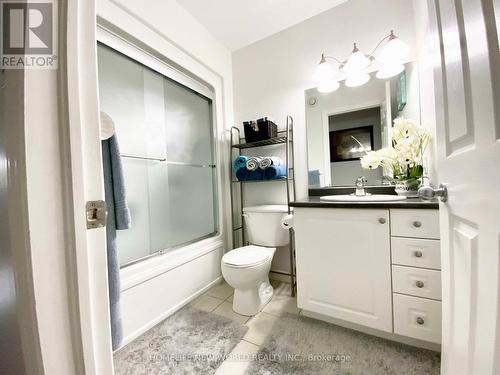 173 Lemoine Street E, Belleville, ON - Indoor Photo Showing Bathroom