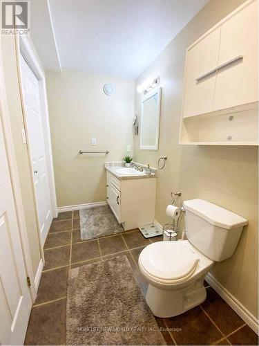 173 Lemoine Street E, Belleville, ON - Indoor Photo Showing Bathroom