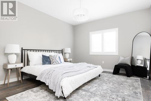 19 Serenity Place Crescent, Huntsville, ON - Indoor Photo Showing Bedroom