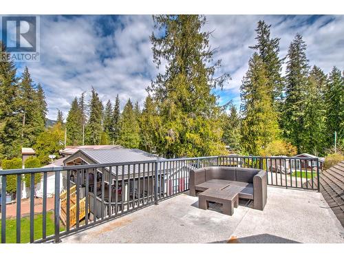 718 Swansea Point Road, Sicamous, BC - Outdoor