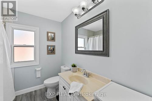 965 Noble Place, Peterborough, ON - Indoor Photo Showing Bathroom