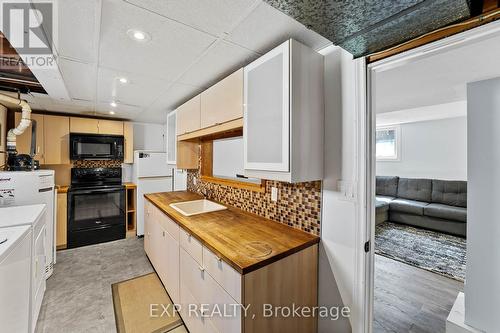 965 Noble Place, Peterborough, ON - Indoor Photo Showing Kitchen