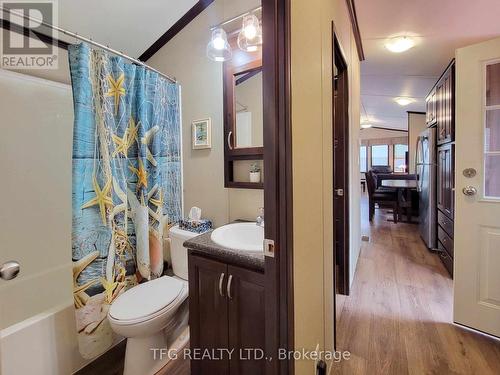 3-2152 County Rd 36 Road, Kawartha Lakes, ON - Indoor Photo Showing Bathroom