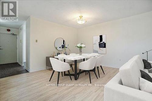 505 - 2323 Confederation Parkway, Mississauga, ON - Indoor Photo Showing Dining Room
