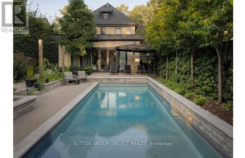 867 Hellmuth Avenue, London, ON - Outdoor With In Ground Pool