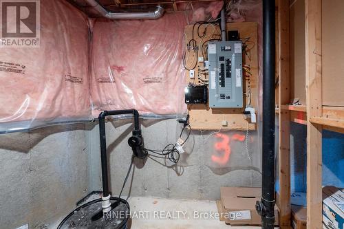 1697 Healy Road, London, ON - Indoor Photo Showing Basement