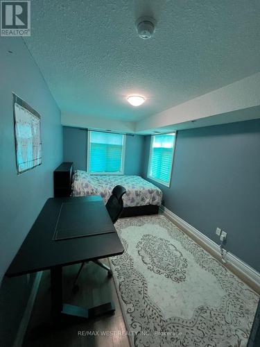 401 - 64 Frederick Drive, Guelph, ON - Indoor Photo Showing Bedroom