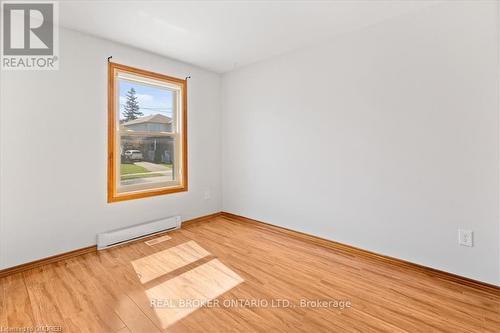 58 Fifth Avenue, Kitchener, ON - Indoor Photo Showing Other Room