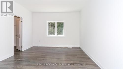 124 Beacon Drive, Blue Mountains, ON - Indoor Photo Showing Other Room