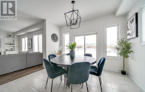 13 Mccrae Crescent, Kawartha Lakes, ON - Indoor Photo Showing Dining Room