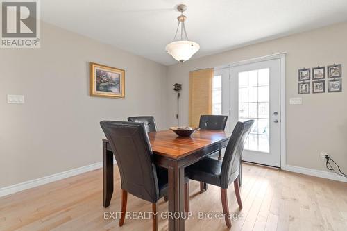 84 Dorchester Drive, Prince Edward County, ON - Indoor Photo Showing Dining Room