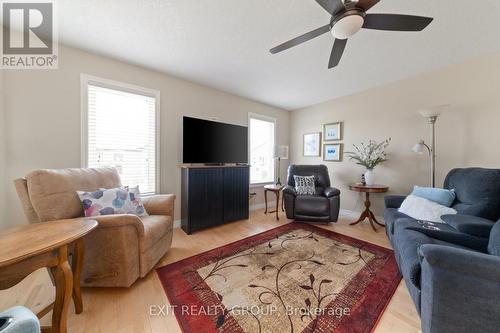 84 Dorchester Drive, Prince Edward County, ON - Indoor Photo Showing Living Room