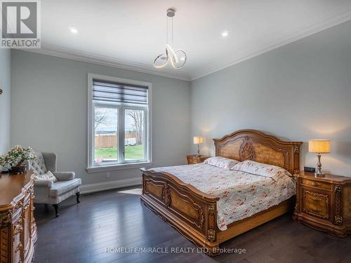 11086 Winston Churchill Boulevard, Halton Hills, ON - Indoor Photo Showing Bedroom