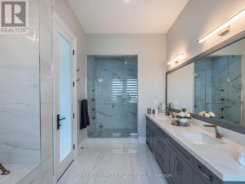 11086 Winston Churchill Boulevard, Halton Hills, ON - Indoor Photo Showing Bathroom