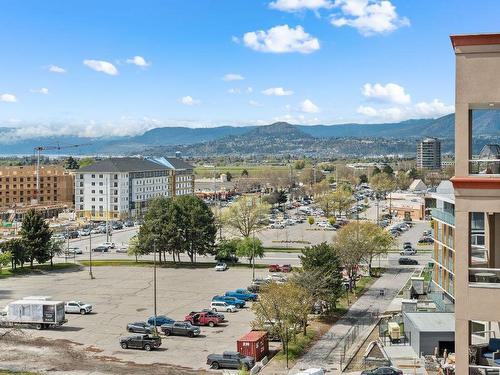904-1967 Underhill Street, Kelowna, BC - Outdoor With View