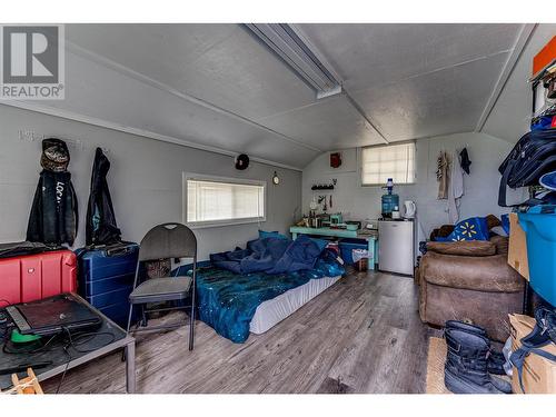 2092 Powerhouse Road, Spallumcheen, BC - Indoor Photo Showing Bedroom