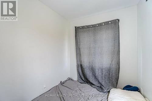 426 Queen Mary Drive, Brampton, ON - Indoor Photo Showing Bedroom