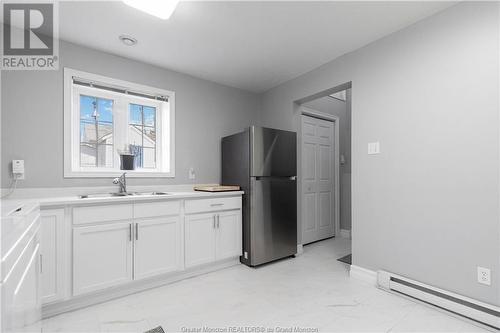 196 Sunshine Dr, Moncton, NB - Indoor Photo Showing Kitchen With Double Sink