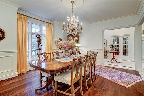 5 Jerseyville Road W, Ancaster, ON - Indoor Photo Showing Dining Room