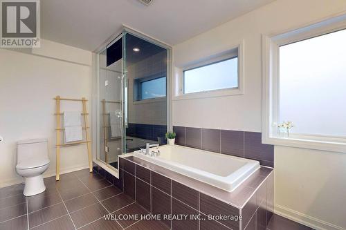 15 Caroline Carpenter Grove, Toronto, ON - Indoor Photo Showing Bathroom
