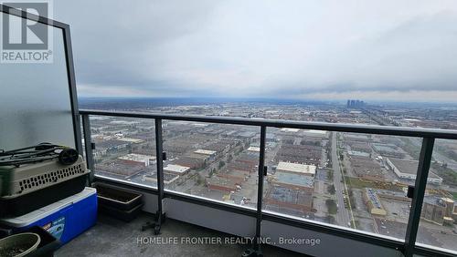 4901 - 950 Portage Pkwy Parkway, Vaughan, ON - Outdoor With Balcony With View