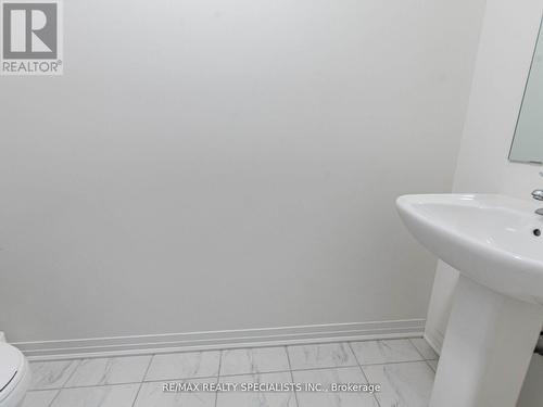 45 Brixham Lane, Brampton, ON - Indoor Photo Showing Bathroom