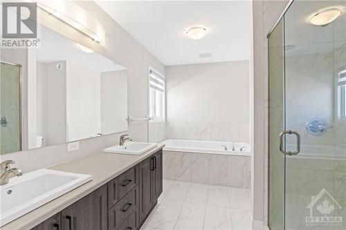524 Lucent Street, Russell, ON - Indoor Photo Showing Bathroom