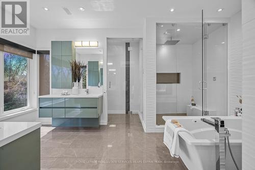 101 Rykert Crescent, Toronto, ON - Indoor Photo Showing Bathroom