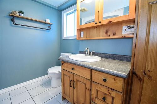 617 Marshagan Road, Dunnville, ON - Indoor Photo Showing Bathroom