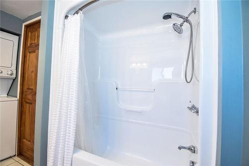 617 Marshagan Road, Dunnville, ON - Indoor Photo Showing Bathroom