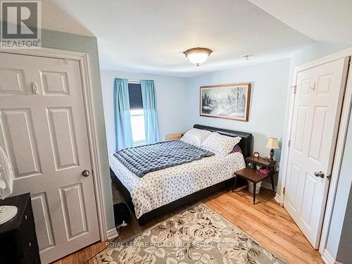 98 Karl Street, Belleville, ON - Indoor Photo Showing Bedroom