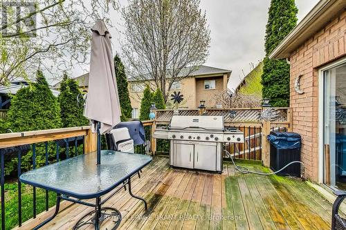 15 Cardigan Place, Hamilton, ON - Outdoor With Exterior