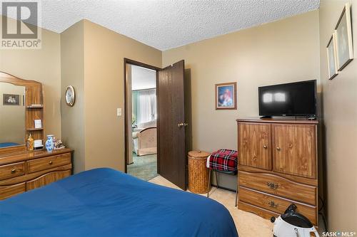 810 3Rd Street E, Watrous, SK - Indoor Photo Showing Bedroom