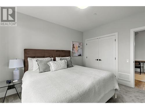 10100 Tyndall Road Unit# 23, Lake Country, BC - Indoor Photo Showing Bedroom