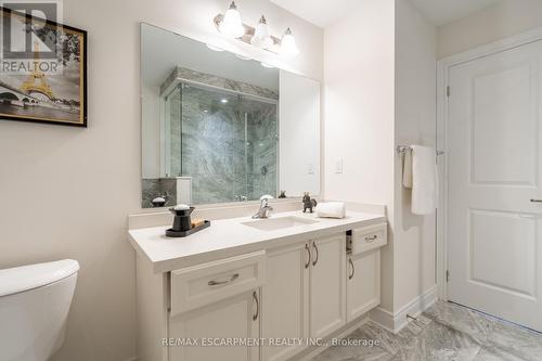 115 - 305 Garner Road W, Hamilton, ON - Indoor Photo Showing Bathroom