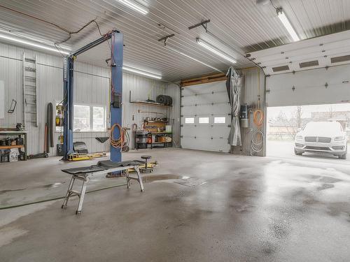 Atelier - 330 Ch. De La Cité-Des-Jeunes, Saint-Clet, QC - Indoor Photo Showing Garage