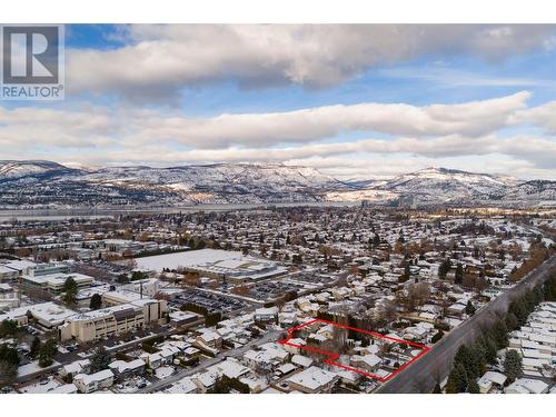 3007 Lowe Court, Kelowna, BC - Outdoor With View