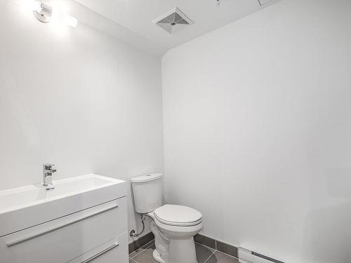 Bathroom - 315-405 Rue De La Concorde, Montréal (Ville-Marie), QC 