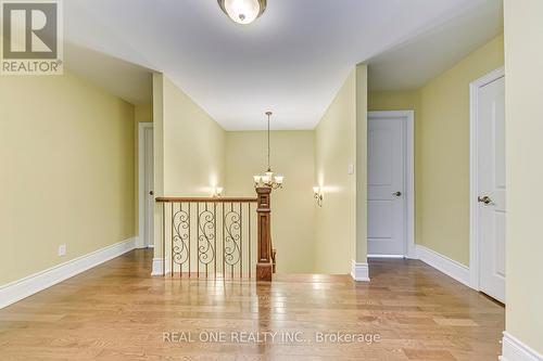 486 Orchard Drive, Oakville, ON - Indoor Photo Showing Other Room