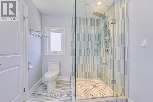 486 Orchard Drive, Oakville, ON - Indoor Photo Showing Bathroom