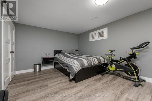 15 Marilyn Crescent, Halton Hills, ON - Indoor Photo Showing Bedroom